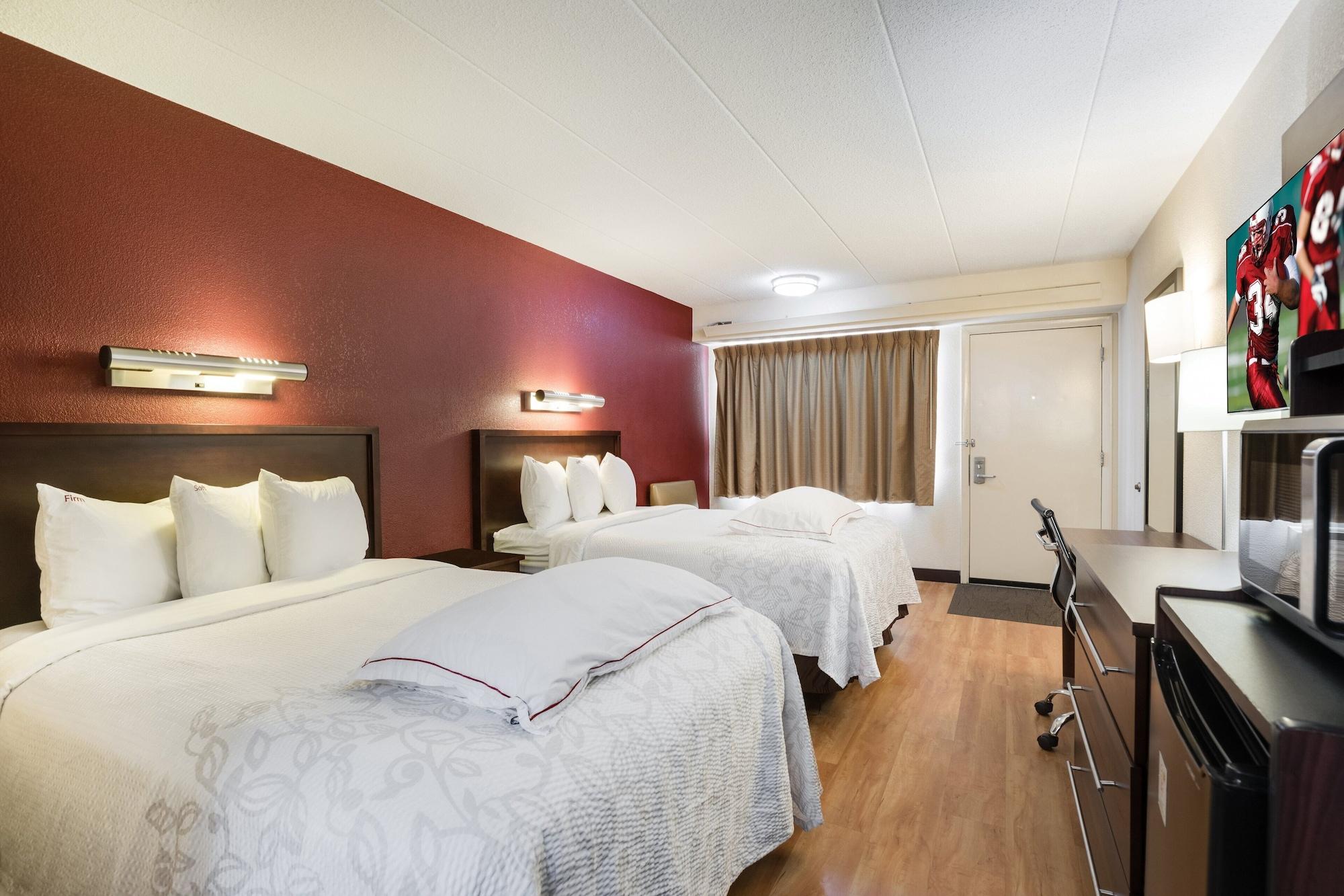 Super 8 By Wyndham Deerfield - Northbrook Otel Dış mekan fotoğraf
