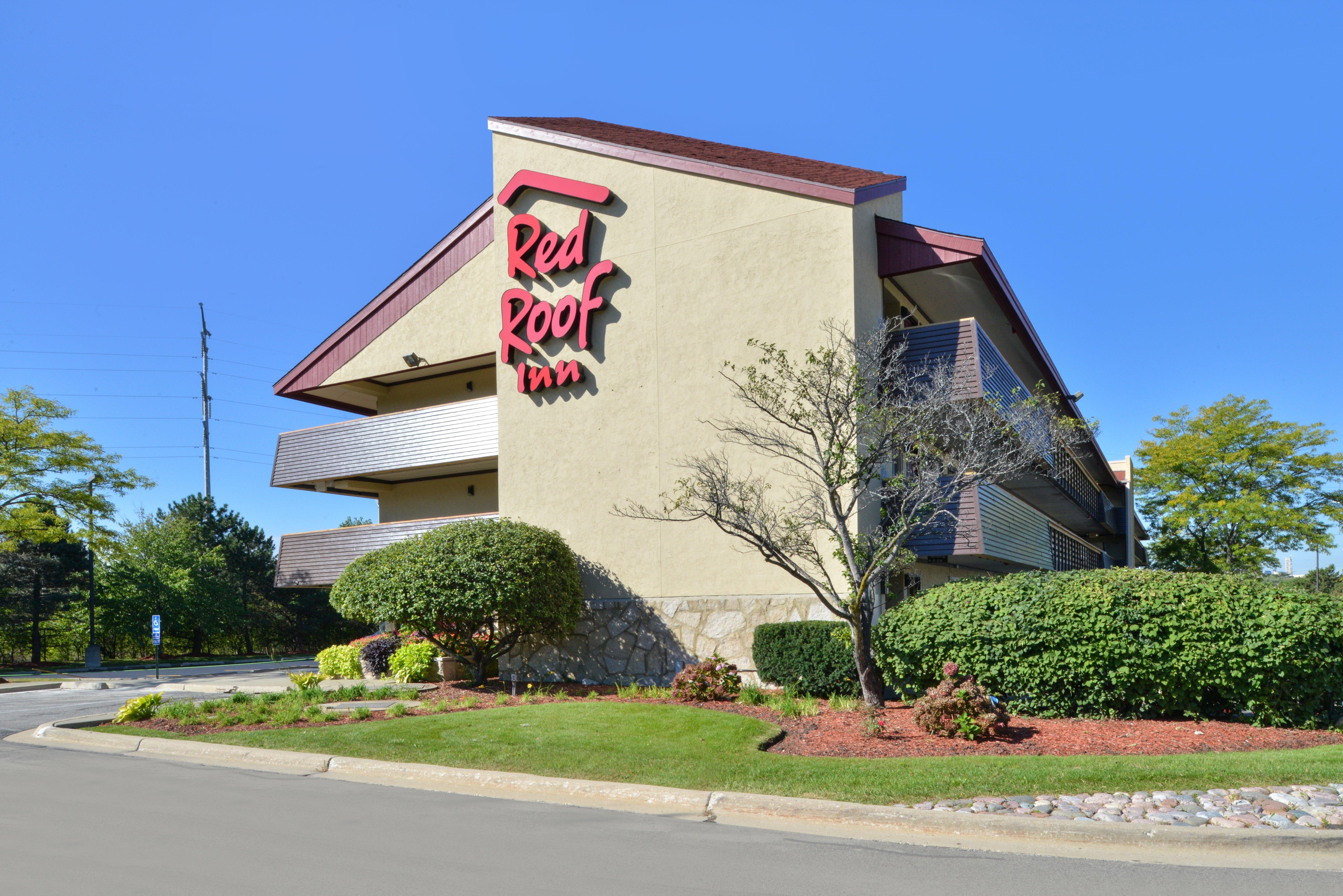 Super 8 By Wyndham Deerfield - Northbrook Otel Dış mekan fotoğraf