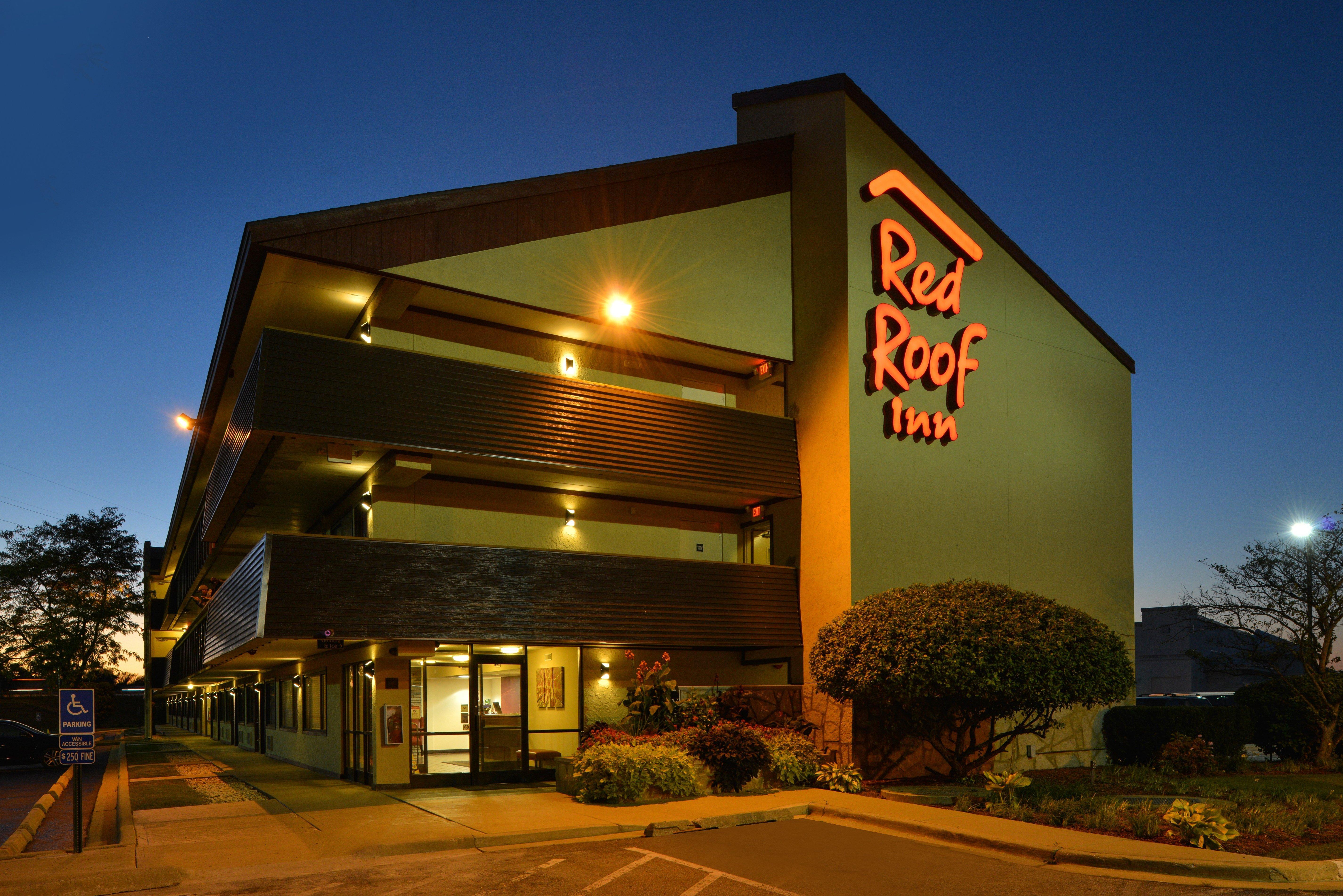 Red Roof Inn Plus+ Chicago - Northbrook/Deerfield Dış mekan fotoğraf