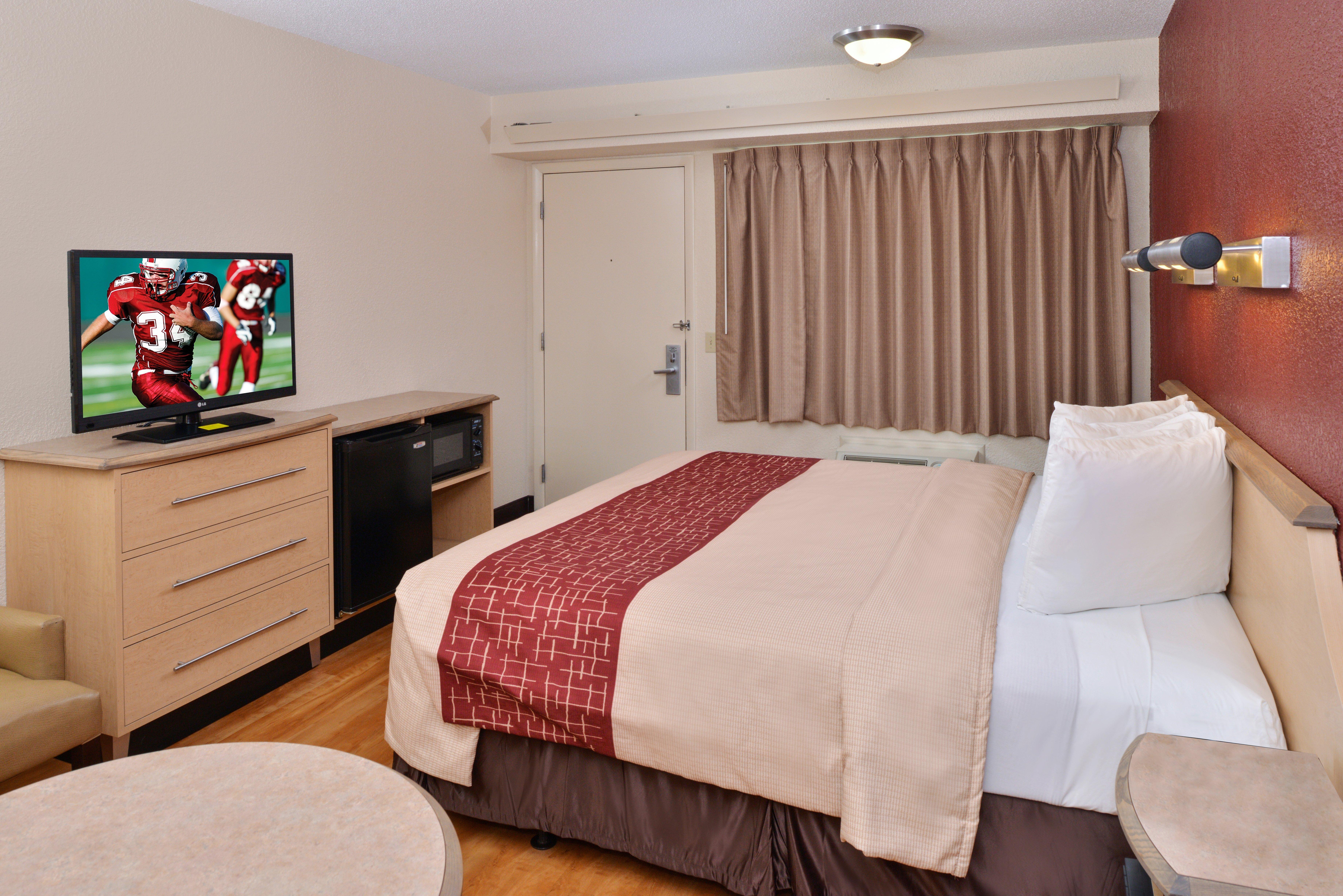 Super 8 By Wyndham Deerfield - Northbrook Otel Dış mekan fotoğraf