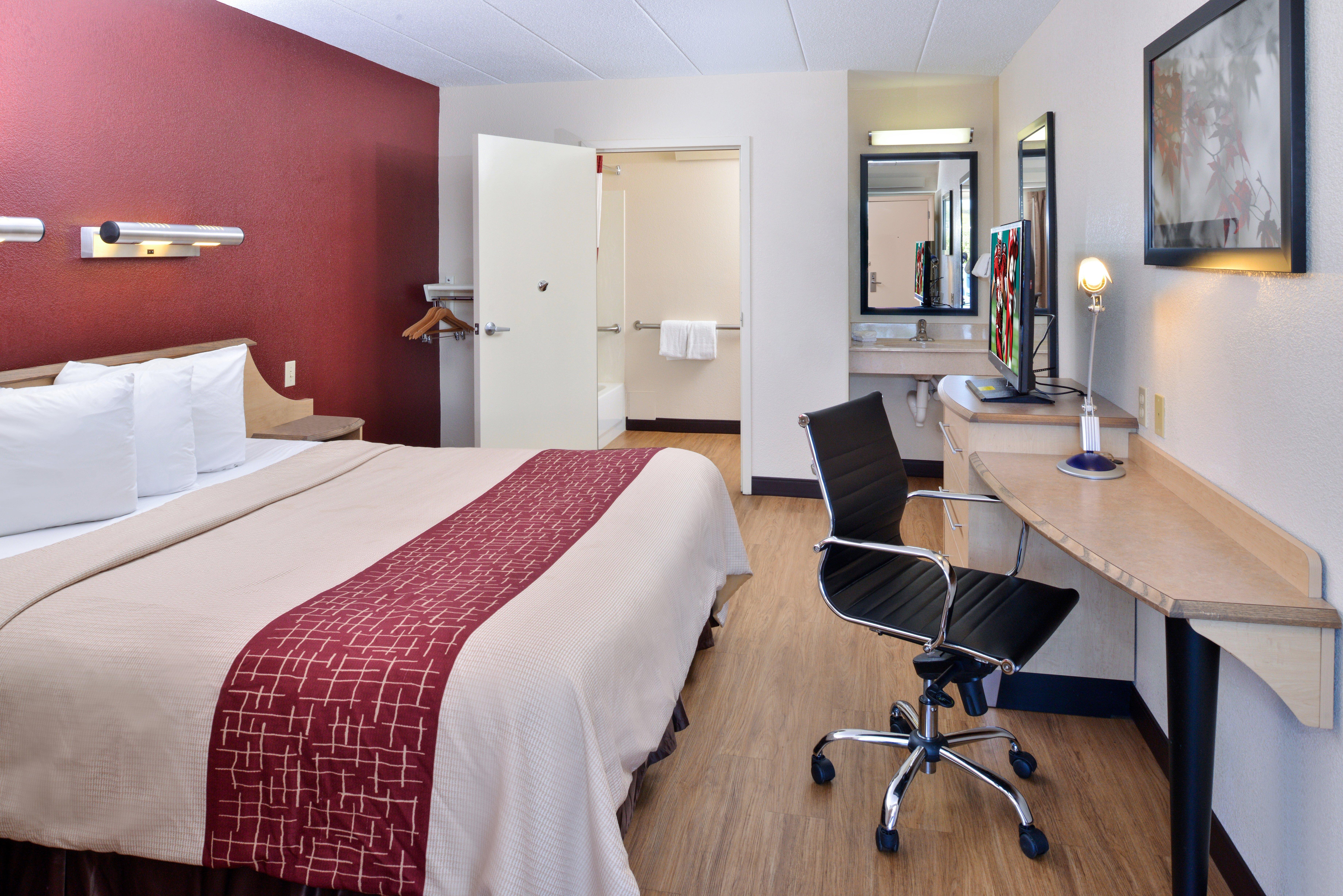 Super 8 By Wyndham Deerfield - Northbrook Otel Dış mekan fotoğraf